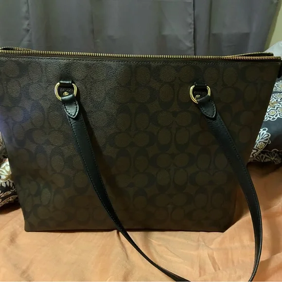 Coach tote - Picture 3 of 4